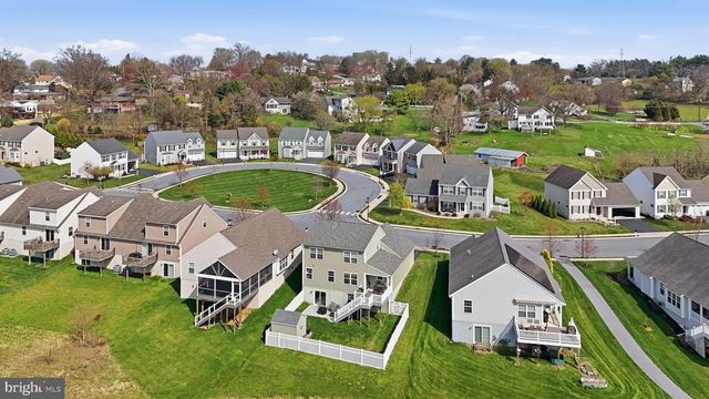 184 KENNETH DR, Leola, PA 17540