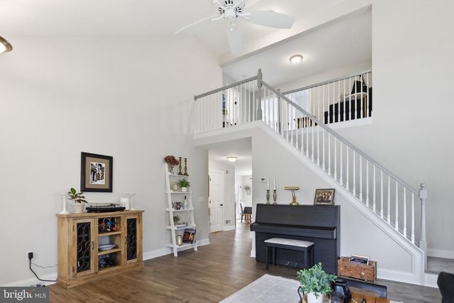 184 KENNETH DR, Leola, PA 17540