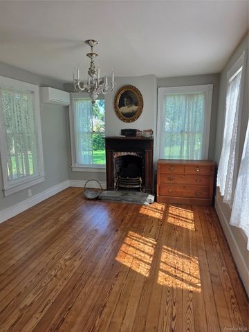 1 Gully Landing Road, Miller Place, NY 11764