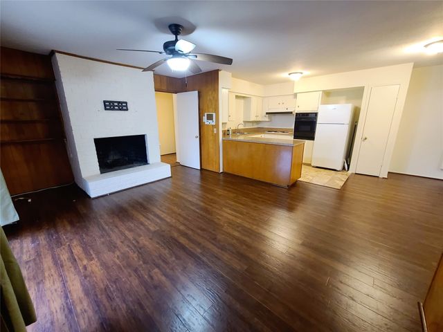 7434 Brentcove Circle, Dallas, TX 75214