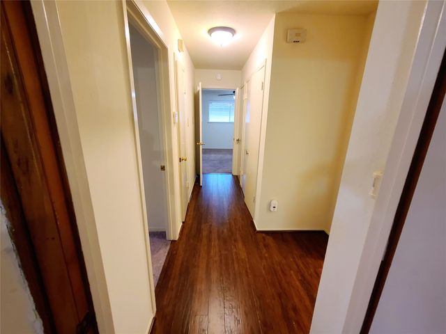 7434 Brentcove Circle, Dallas, TX 75214