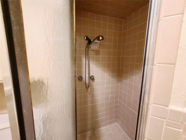 7434 Brentcove Circle, Dallas, TX 75214