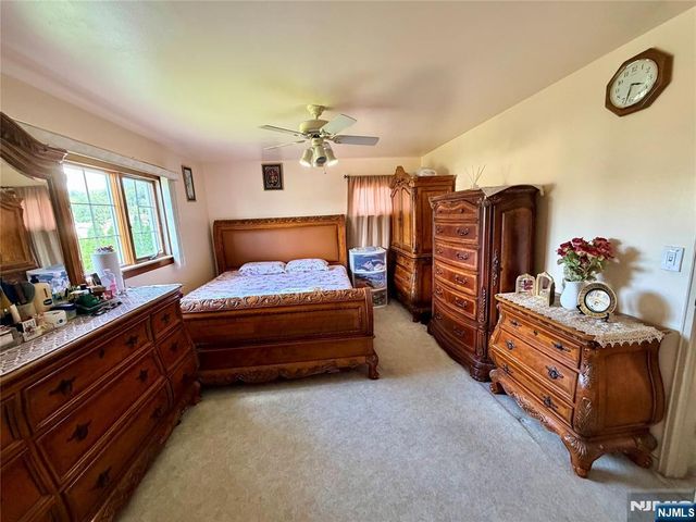 114 Sandra Drive, Totowa, NJ 07512