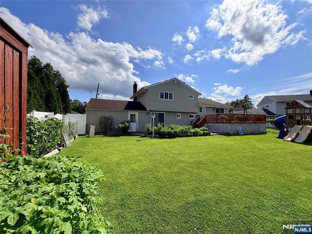 114 Sandra Drive, Totowa, NJ 07512