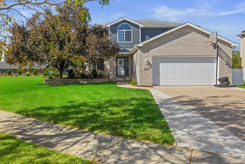 696 Madisen Lane, University Park, IL 60484 — exterior