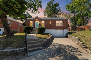 660 Rochester Drive, St Louis, MO 63125