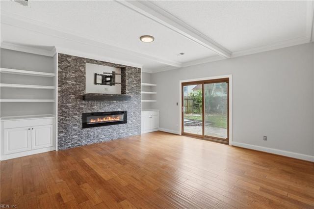 1857 Bloomfield DR, Virginia Beach, VA 23453