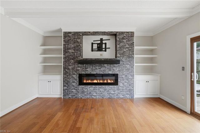 1857 Bloomfield DR, Virginia Beach, VA 23453