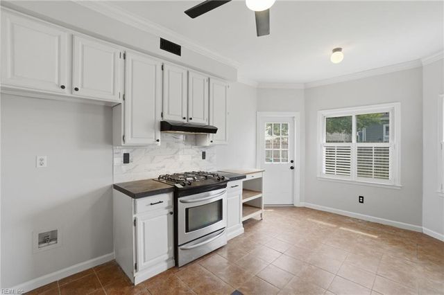 1857 Bloomfield DR, Virginia Beach, VA 23453
