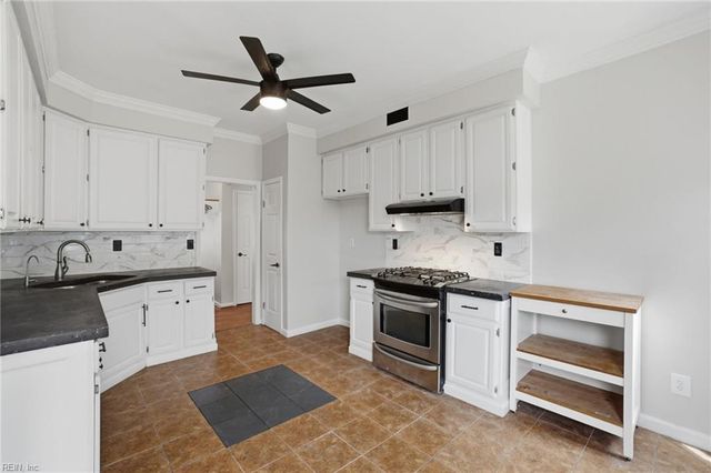 1857 Bloomfield DR, Virginia Beach, VA 23453