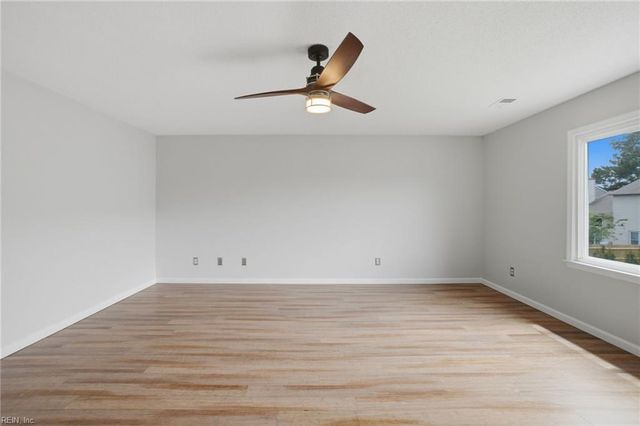 1857 Bloomfield DR, Virginia Beach, VA 23453