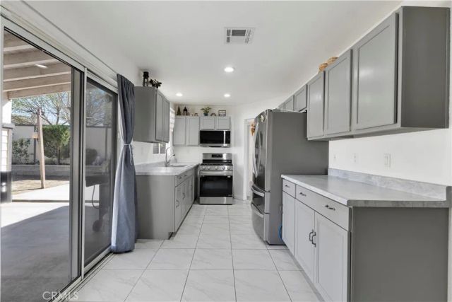 36664 45th East, Palmdale, CA 93552