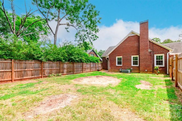 168 Park Street, Statesville, NC 28677