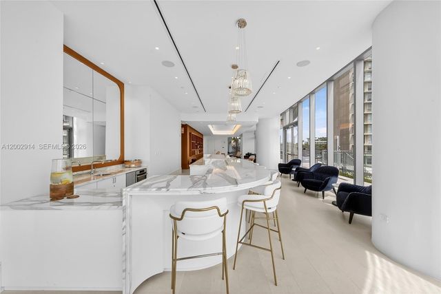 175 SE 25 Road 2602, Miami, FL 33129