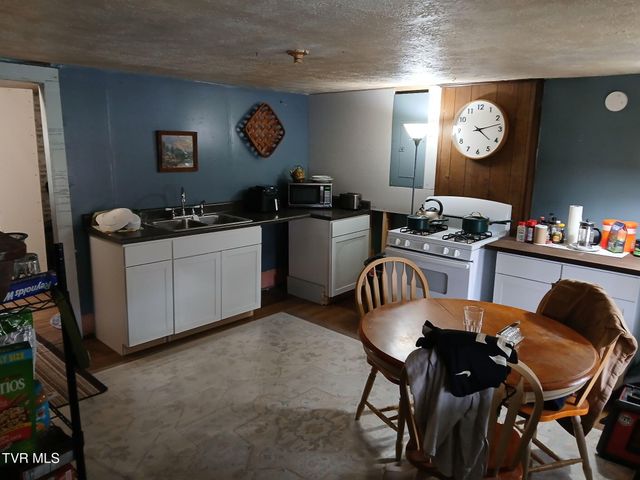 4314 Big Hill Road, Pennington Gap, VA 24277