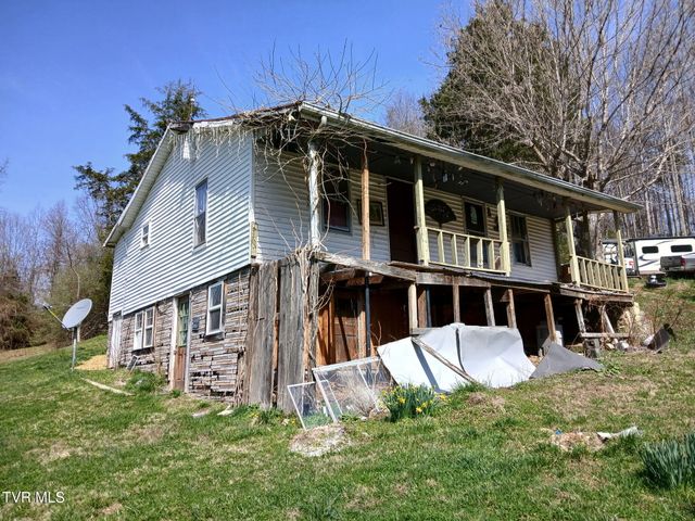 4314 Big Hill Road, Pennington Gap, VA 24277