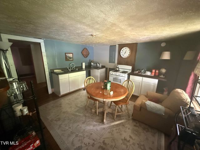 4314 Big Hill Road, Pennington Gap, VA 24277