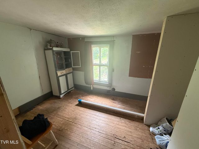 4314 Big Hill Road, Pennington Gap, VA 24277