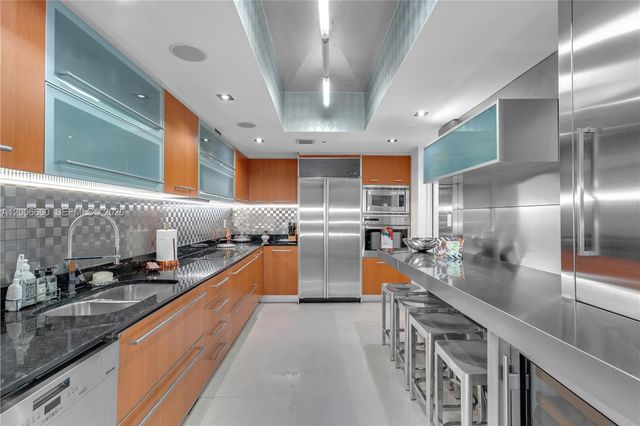 400 Alton Rd 706, Miami Beach, FL 33139