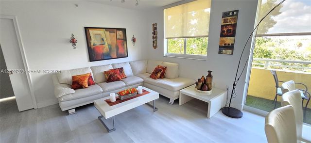 2775 NE 187th Street 314, Aventura, FL 33180