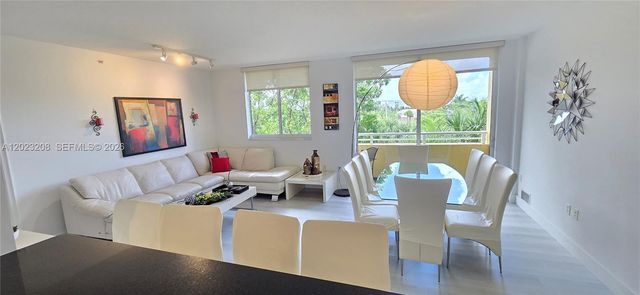 2775 NE 187th Street 314, Aventura, FL 33180