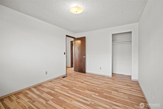 5860 Hawthorne Lane, Ferndale, WA 98248