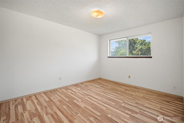 5860 Hawthorne Lane, Ferndale, WA 98248