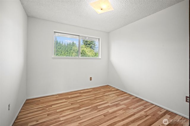 5860 Hawthorne Lane, Ferndale, WA 98248