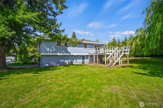 5860 Hawthorne Lane, Ferndale, WA 98248