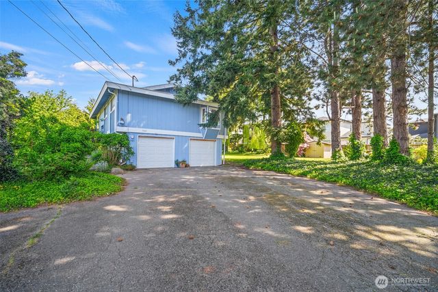 5860 Hawthorne Lane, Ferndale, WA 98248