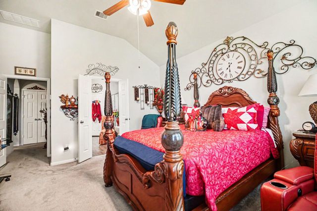 411 Asiatic Black Bear Way, Crosby, TX 77532