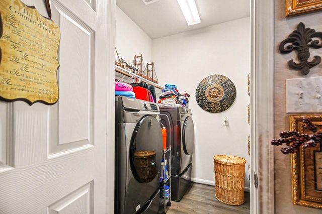 411 Asiatic Black Bear Way, Crosby, TX 77532