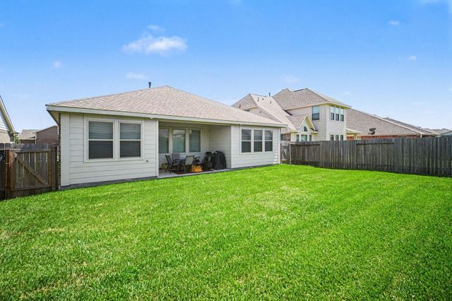 411 Asiatic Black Bear Way, Crosby, TX 77532