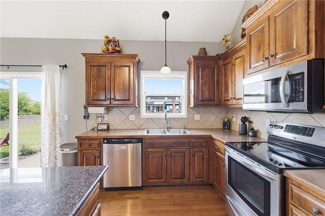 507 River Birch Road, Raymore, MO 64083