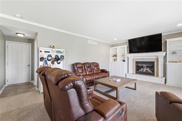 507 River Birch Road, Raymore, MO 64083