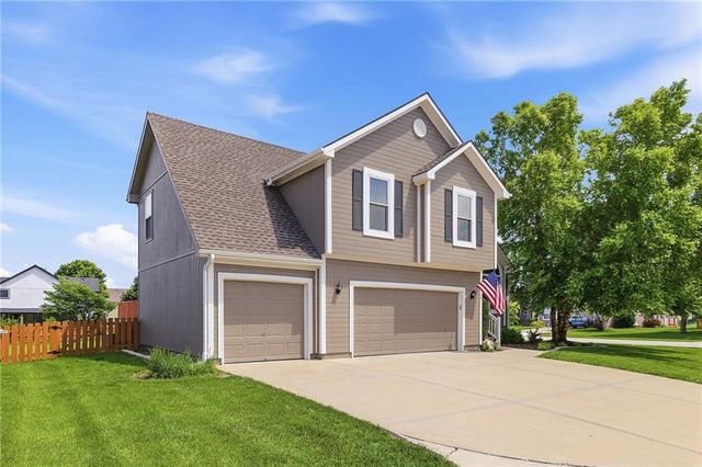 507 River Birch Road, Raymore, MO 64083