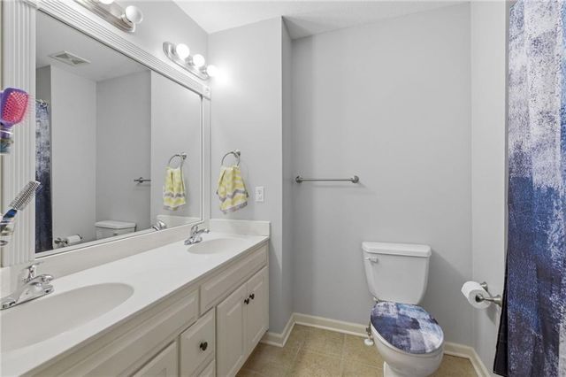 507 River Birch Road, Raymore, MO 64083