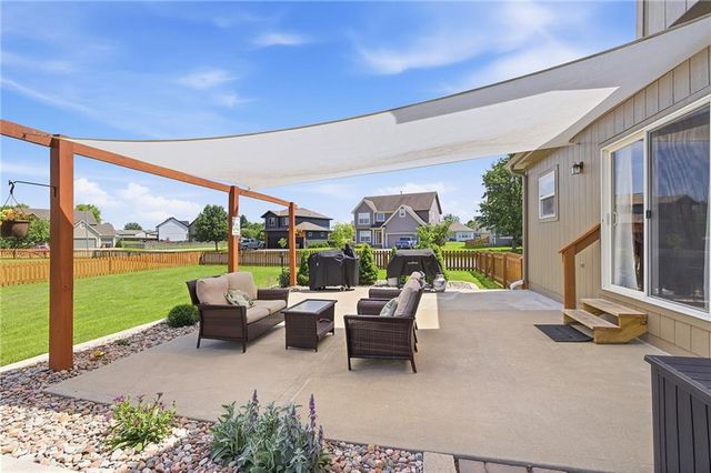 507 River Birch Road, Raymore, MO 64083