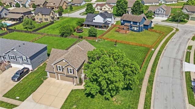 507 River Birch Road, Raymore, MO 64083