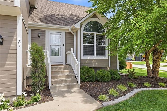 507 River Birch Road, Raymore, MO 64083