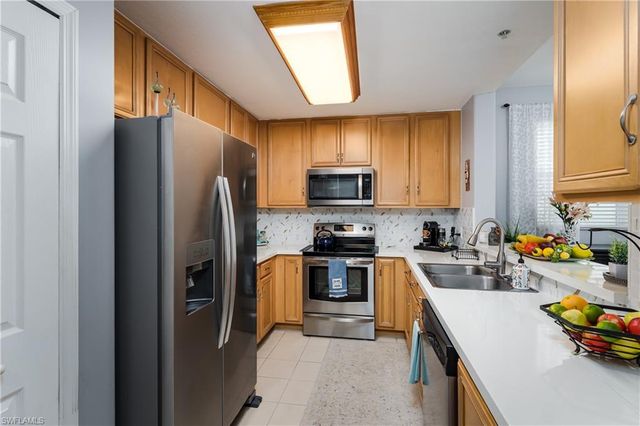 6828 Sterling Greens PL 101, Naples, FL 34104