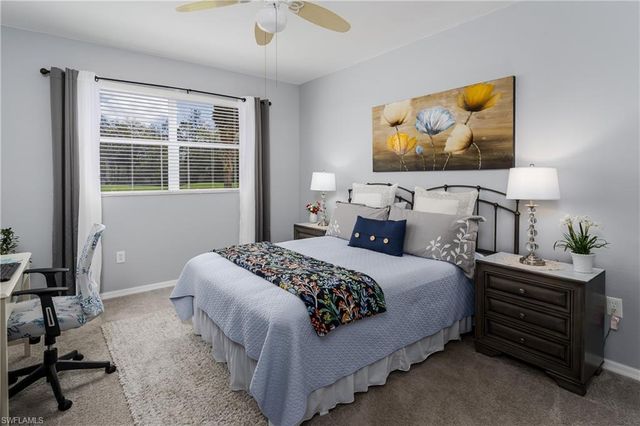 6828 Sterling Greens PL 101, Naples, FL 34104