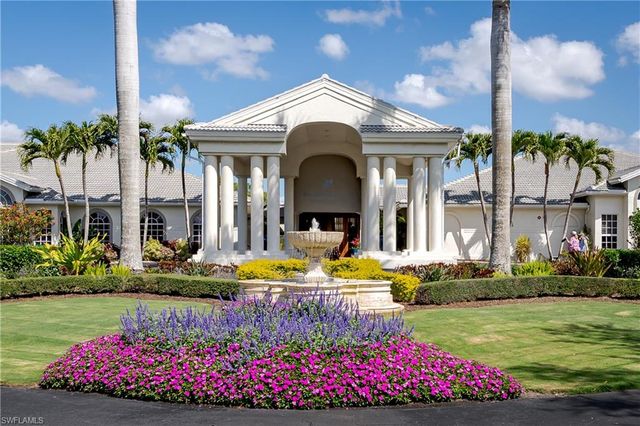 6828 Sterling Greens PL 101, Naples, FL 34104