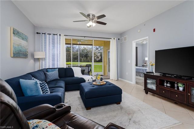 6828 Sterling Greens PL 101, Naples, FL 34104