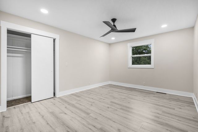 1944 Weeks Rd, Murfreesboro, TN 37127