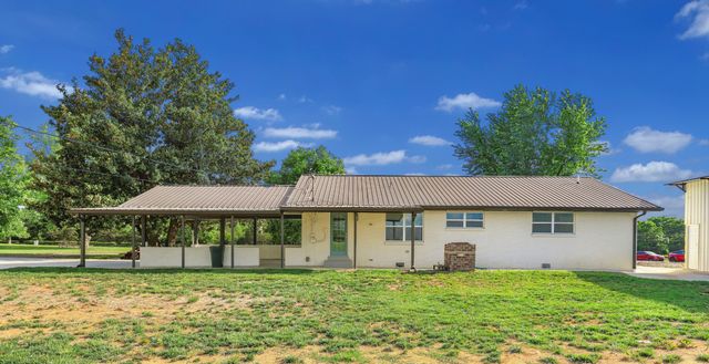 1944 Weeks Rd, Murfreesboro, TN 37127