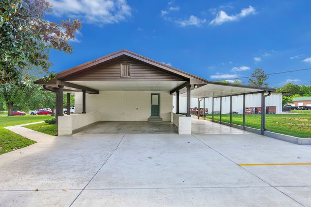 1944 Weeks Rd, Murfreesboro, TN 37127