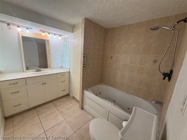 42078 Abram Avenue, Avon Park, FL 33825