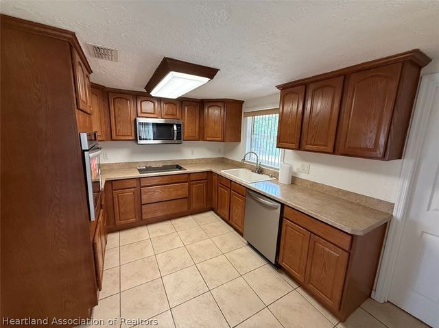 42078 Abram Avenue, Avon Park, FL 33825