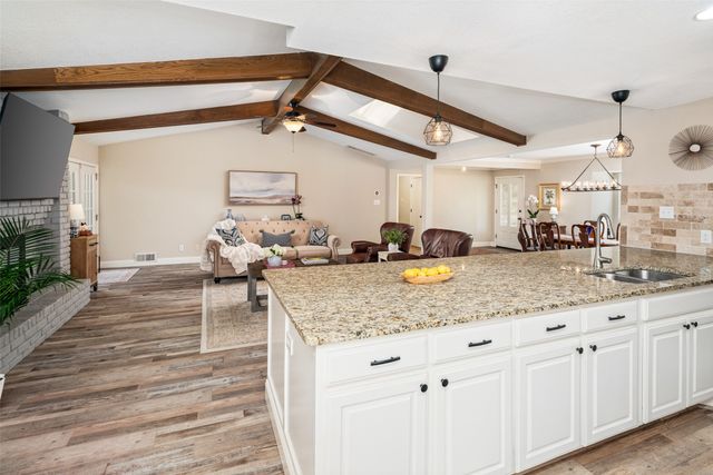 9352 Briarhurst Drive, Dallas, TX 75243